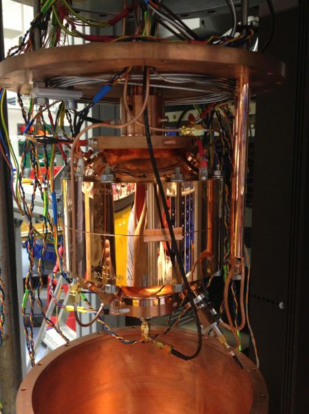 The spherical resonator assembled with all its probes.